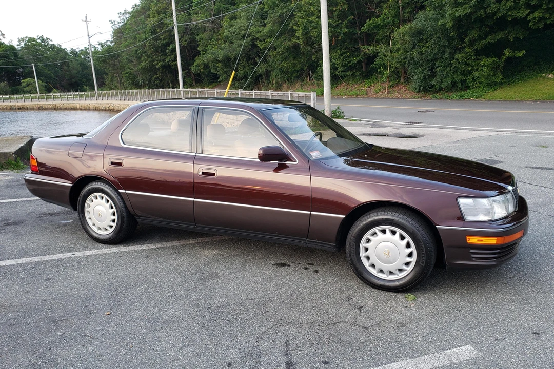 1991 Lexus LS 1st Gen - Image 2 of 31
