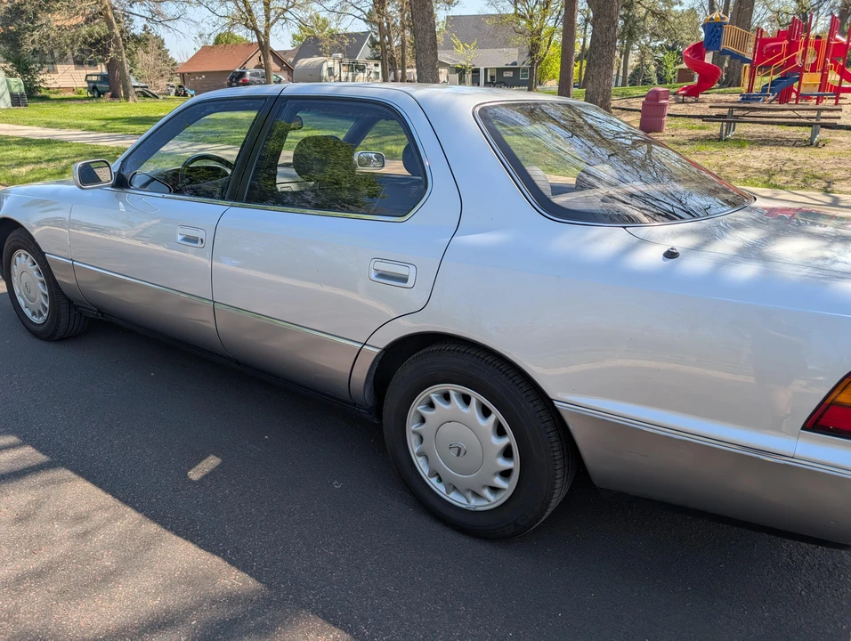 1991 Lexus LS 1st Gen - Image 8 of 31