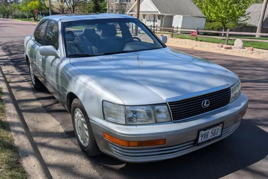 1991 Lexus LS 400