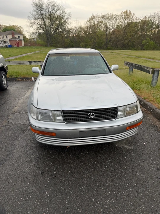 1991 Lexus LS 1st Gen - Image 2 of 12