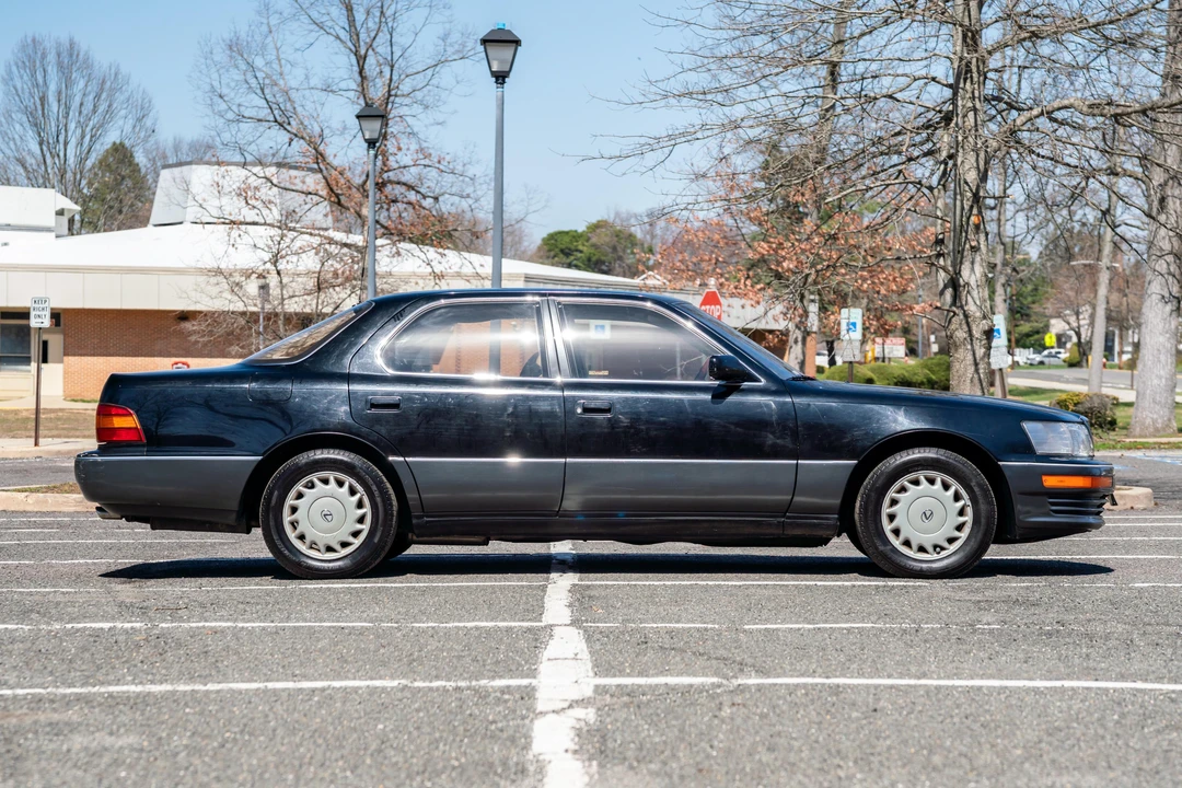 1991 Lexus LS 1st Gen - Image 9 of 31