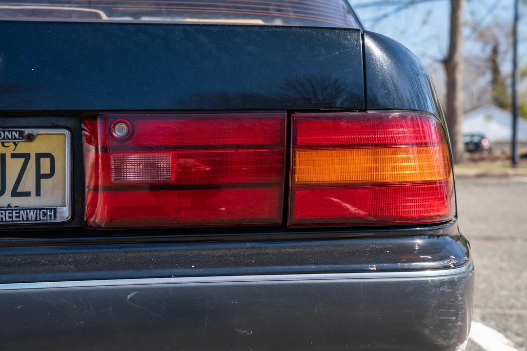 1991 Lexus LS 1st Gen - Image 22 of 31