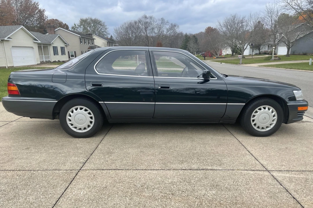 1991 Lexus LS 1st Gen - Image 3 of 31
