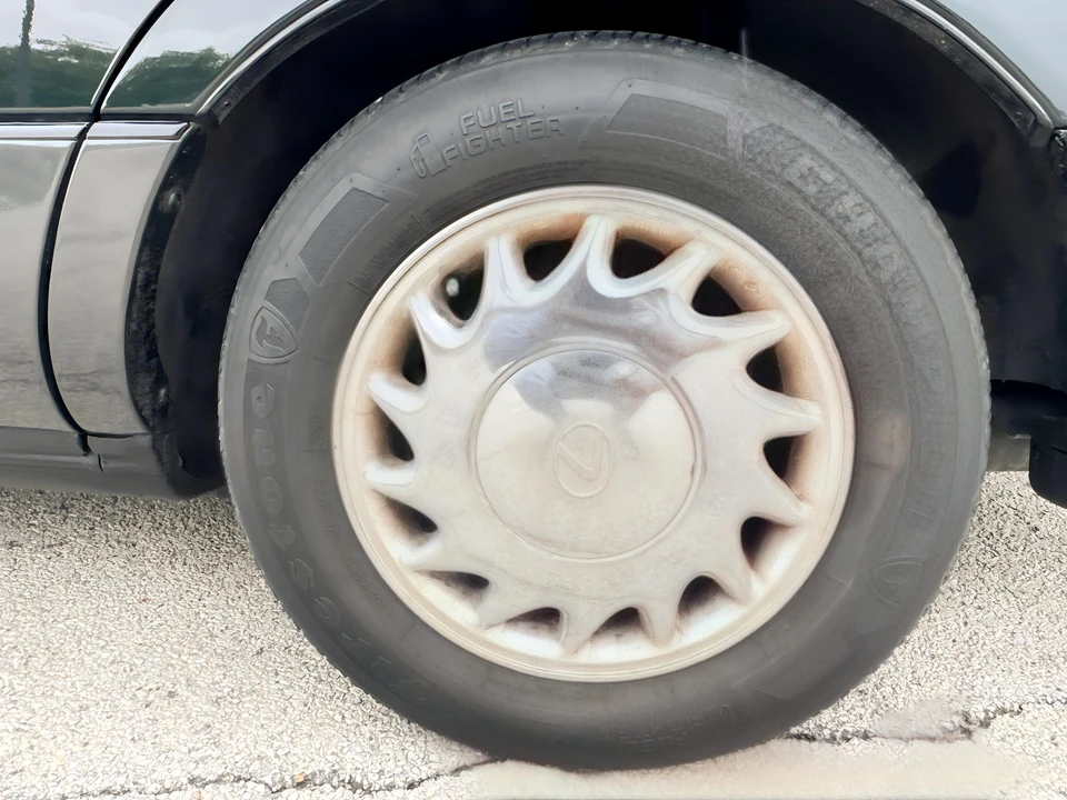 1991 Lexus LS 1st Gen - Image 26 of 31