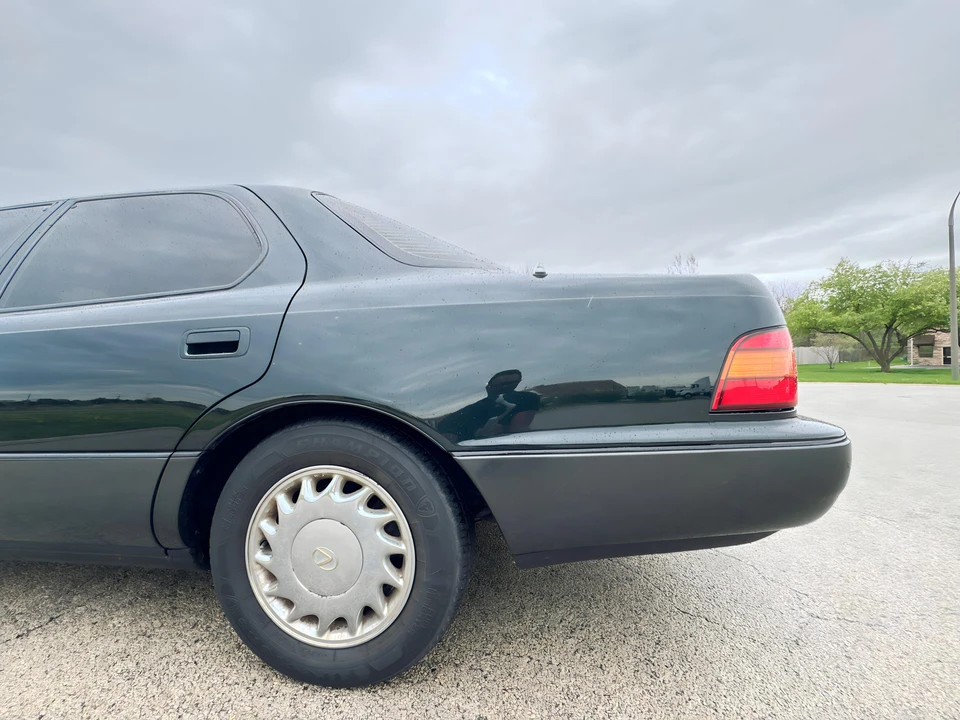 1991 Lexus LS 1st Gen - Image 17 of 31