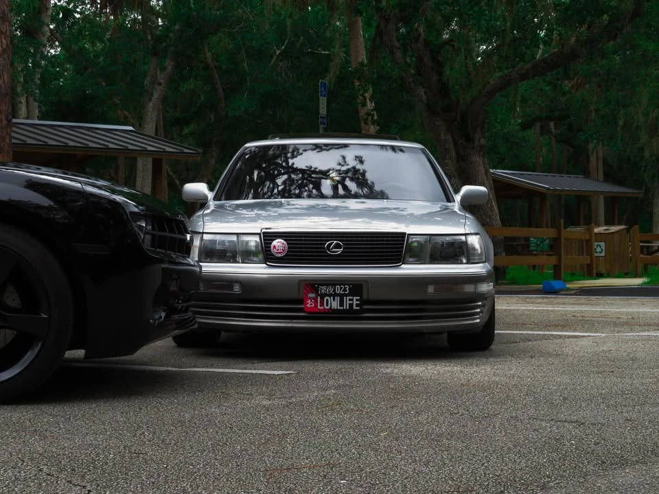 1991 Lexus LS 2nd Gen - Image 2 of 3