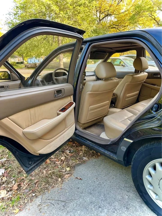 1991 Lexus LS 1st Gen - Image 11 of 11