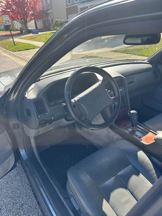 1991 Lexus LS 1st Gen - Image 13 of 17