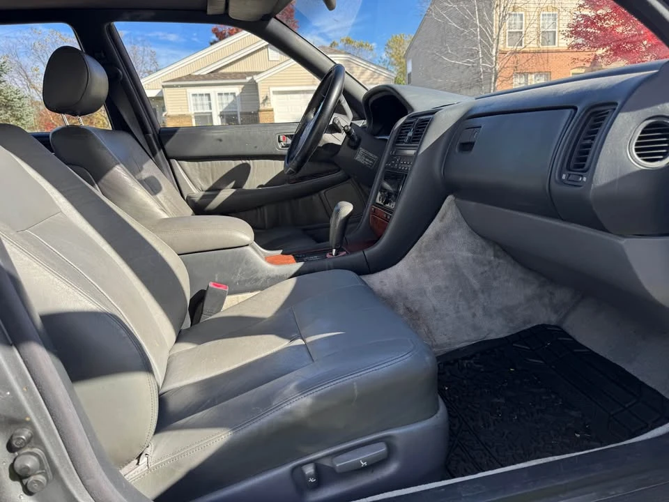1991 Lexus LS 1st Gen - Image 9 of 17