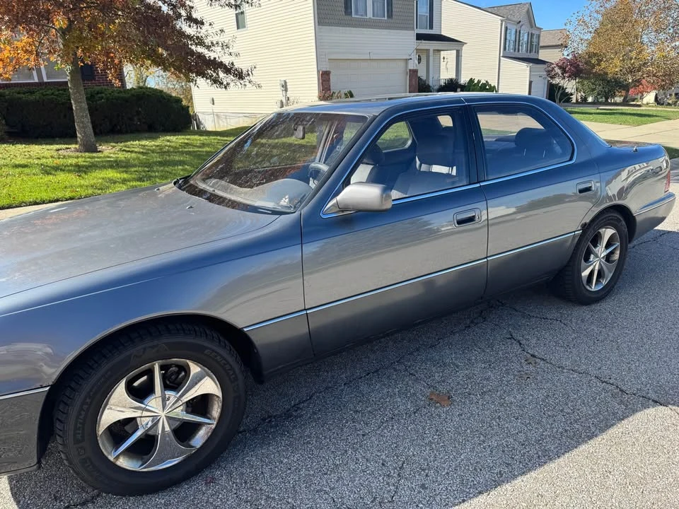1991 Lexus LS 1st Gen - Image 2 of 17