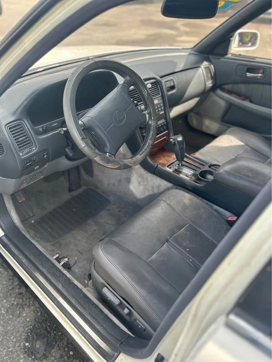 1991 Lexus LS 1st Gen - Image 11 of 19