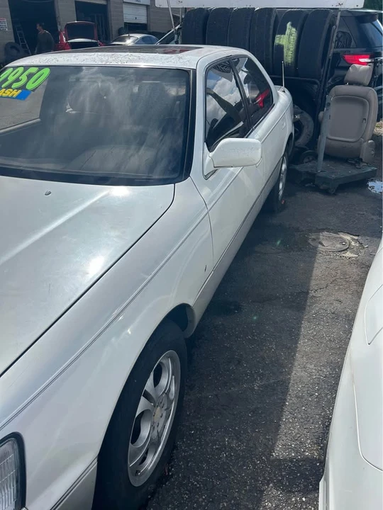 1991 Lexus LS 1st Gen - Image 3 of 19