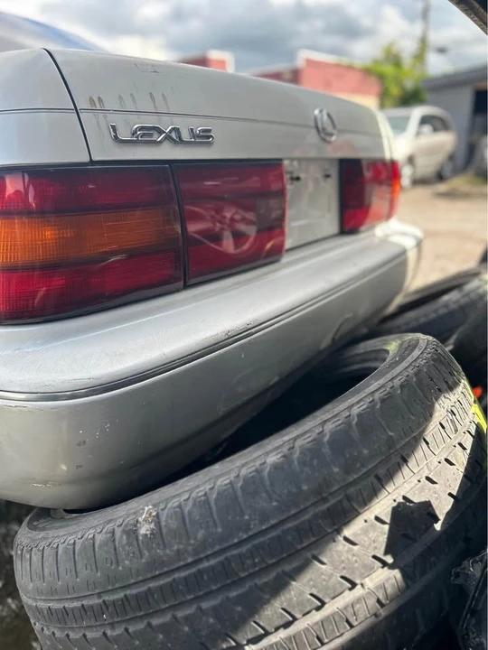 1991 Lexus LS 1st Gen - Image 10 of 19