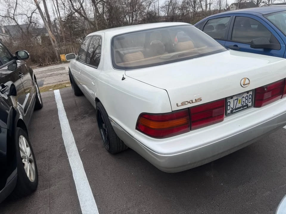 1991 Lexus LS 1st Gen - Image 2 of 16