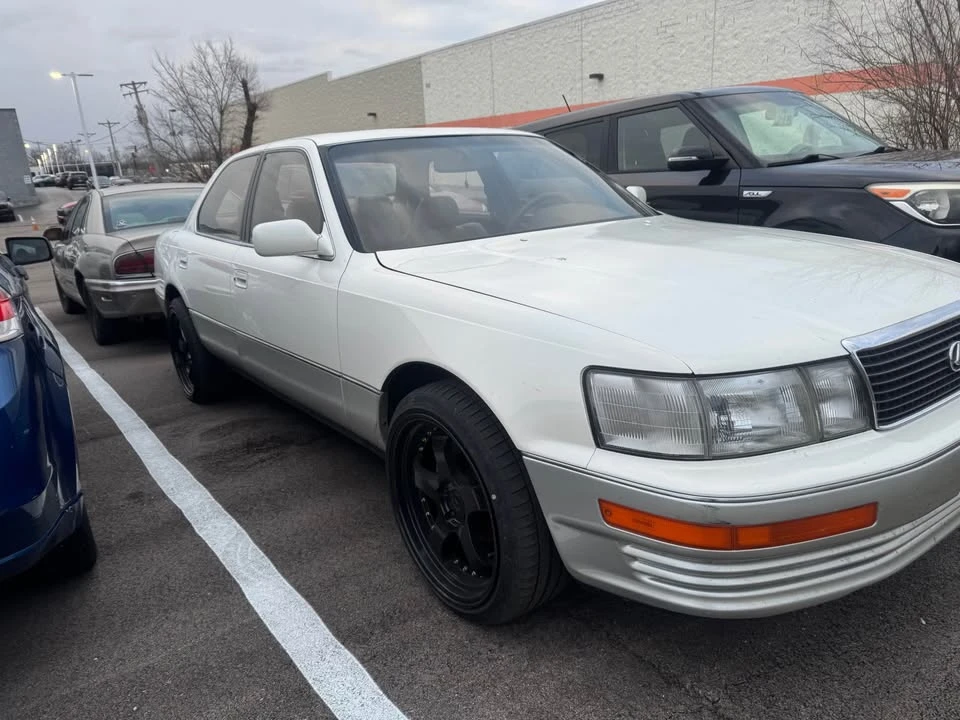 1991 Lexus LS 1st Gen - Image 5 of 16