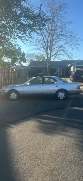 1991 Lexus LS 1st Gen - Image 3 of 11