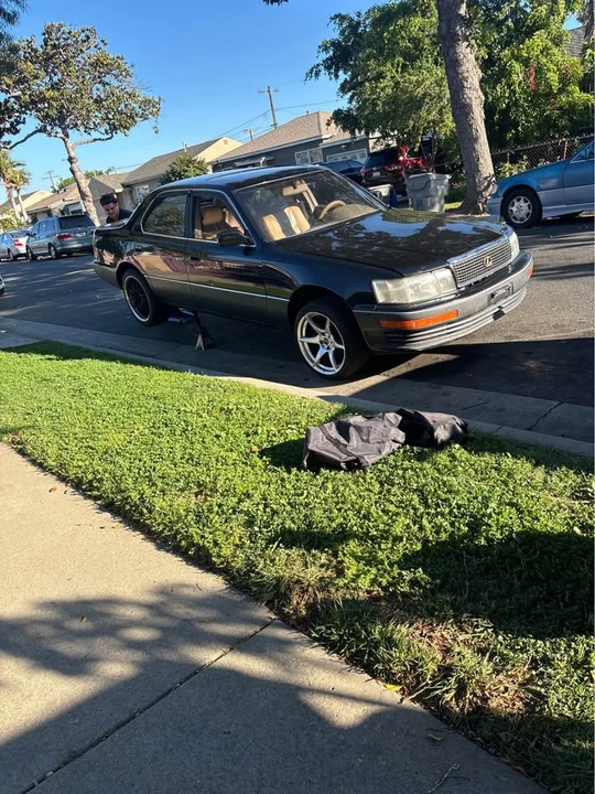 1991 Lexus LS 1st Gen - Image 3 of 3