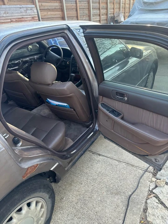1991 Lexus LS 1st Gen - Image 11 of 20