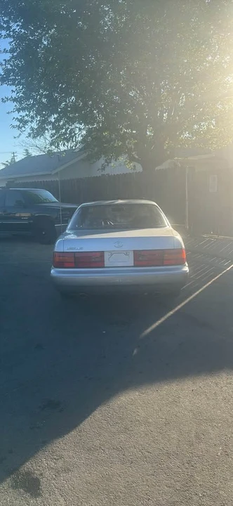 1991 Lexus LS 1st Gen - Image 5 of 11