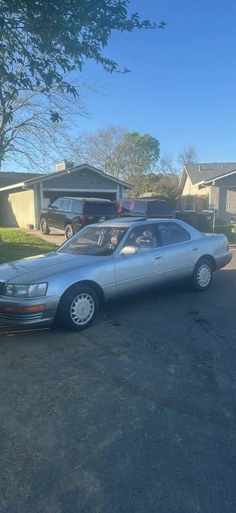 1991 Lexus LS 1st Gen - Image 2 of 11