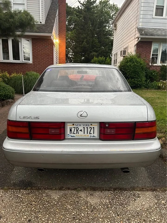 1991 Lexus LS 1st Gen - Image 2 of 7