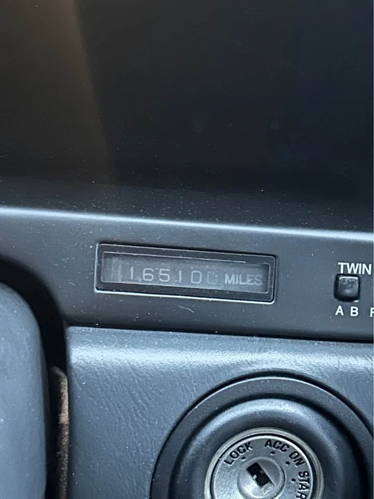 1991 Lexus LS 1st Gen - Image 7 of 7