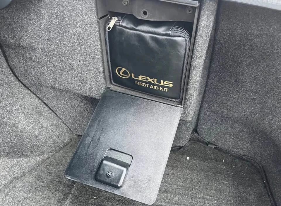 1991 Lexus LS 1st Gen - Image 12 of 12