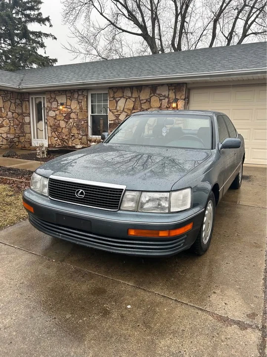 1991 Lexus LS 1st Gen - Image 4 of 12