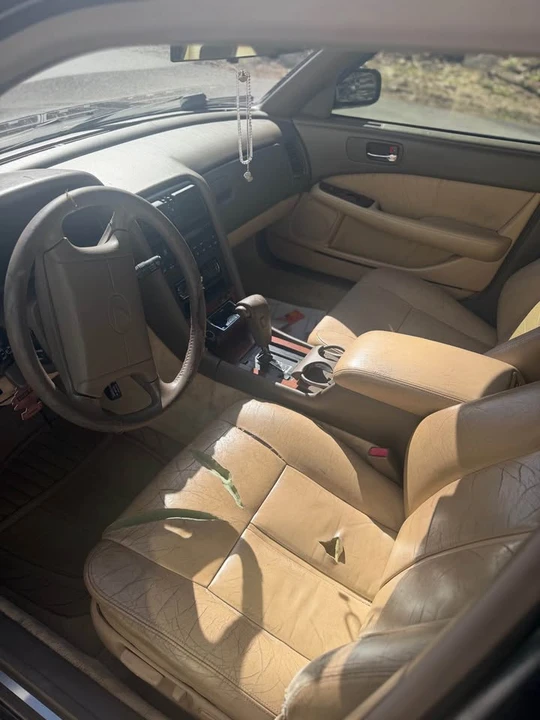 1991 Lexus LS 1st Gen - Image 16 of 19