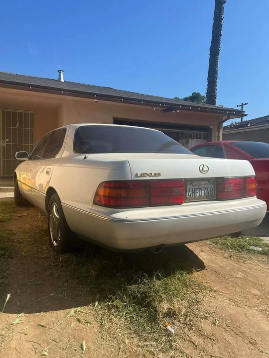 1991 Lexus LS 1st Gen - Image 2 of 8