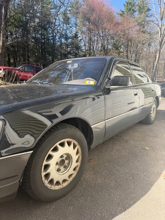1991 Lexus LS 1st Gen - Image 9 of 19