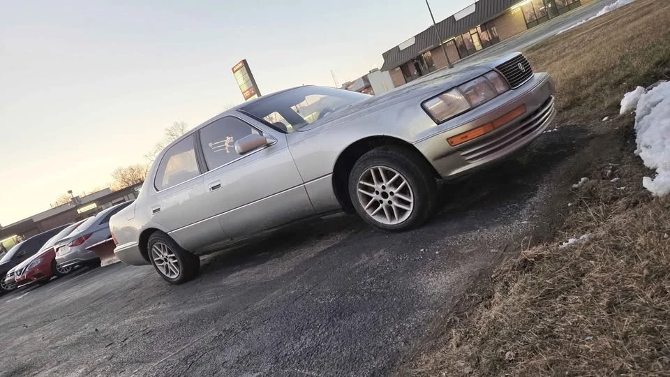 1991 Lexus LS 1st Gen - Image 6 of 6