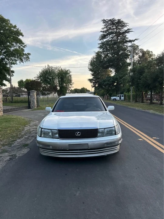 1991 Lexus LS 1st Gen - Image 3 of 8