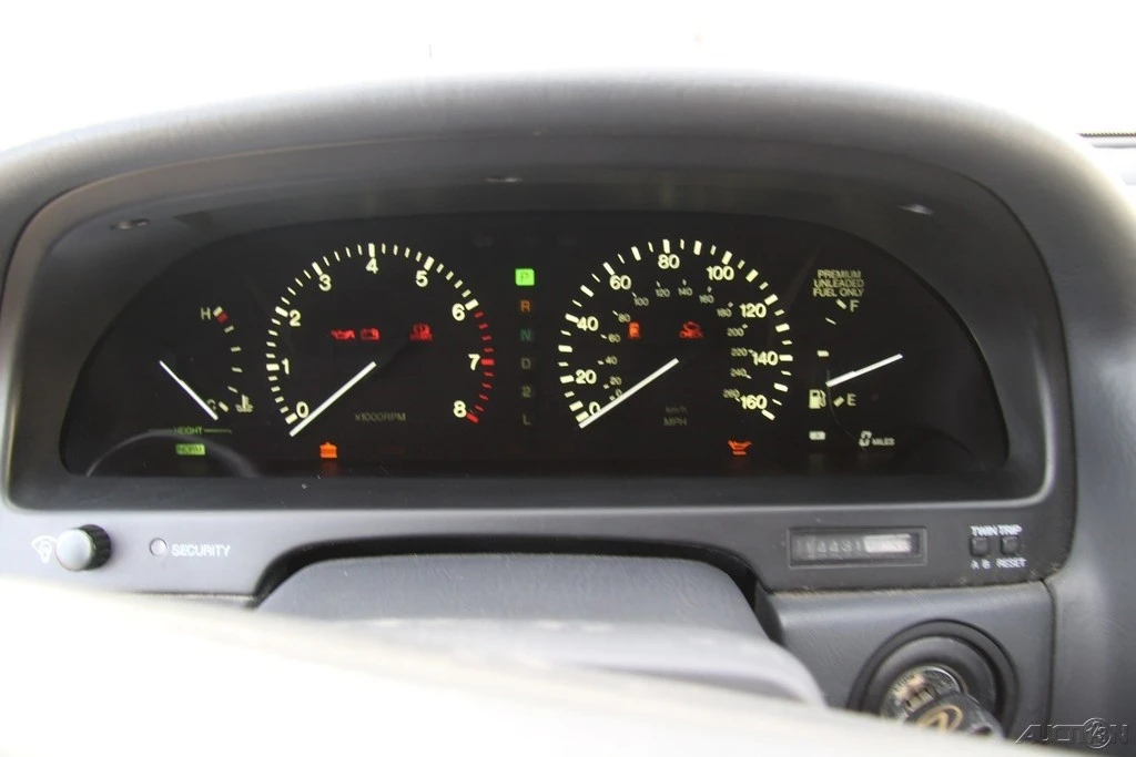 1991 Lexus LS 1st Gen - Image 15 of 21