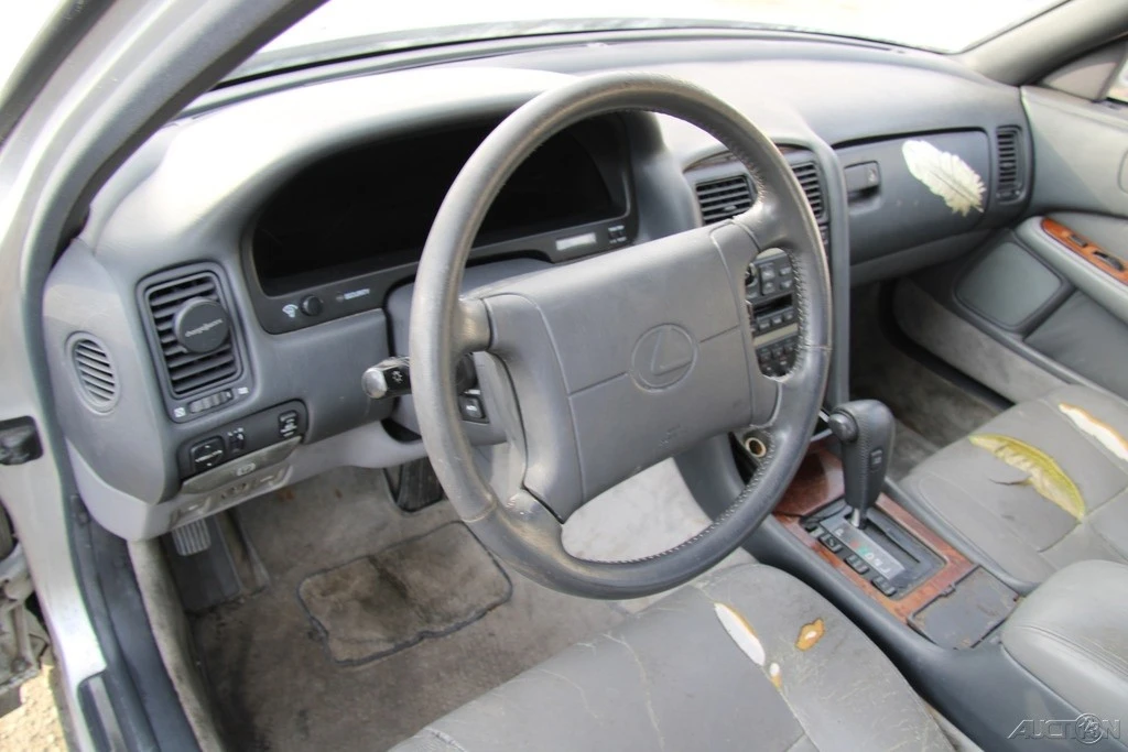 1991 Lexus LS 1st Gen - Image 14 of 21