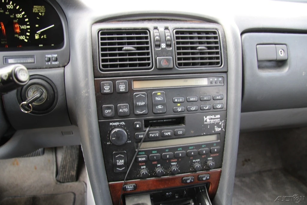 1991 Lexus LS 1st Gen - Image 17 of 21