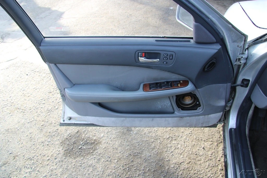 1991 Lexus LS 1st Gen - Image 12 of 21