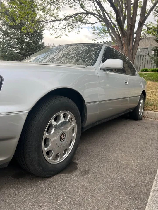 1991 Lexus LS 1st Gen - Image 10 of 12