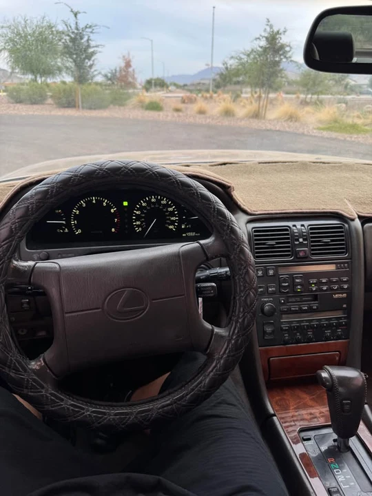 1991 Lexus LS 1st Gen - Image 13 of 20