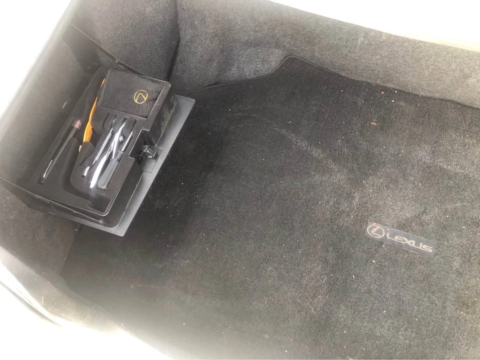 1991 Lexus LS 1st Gen - Image 7 of 11