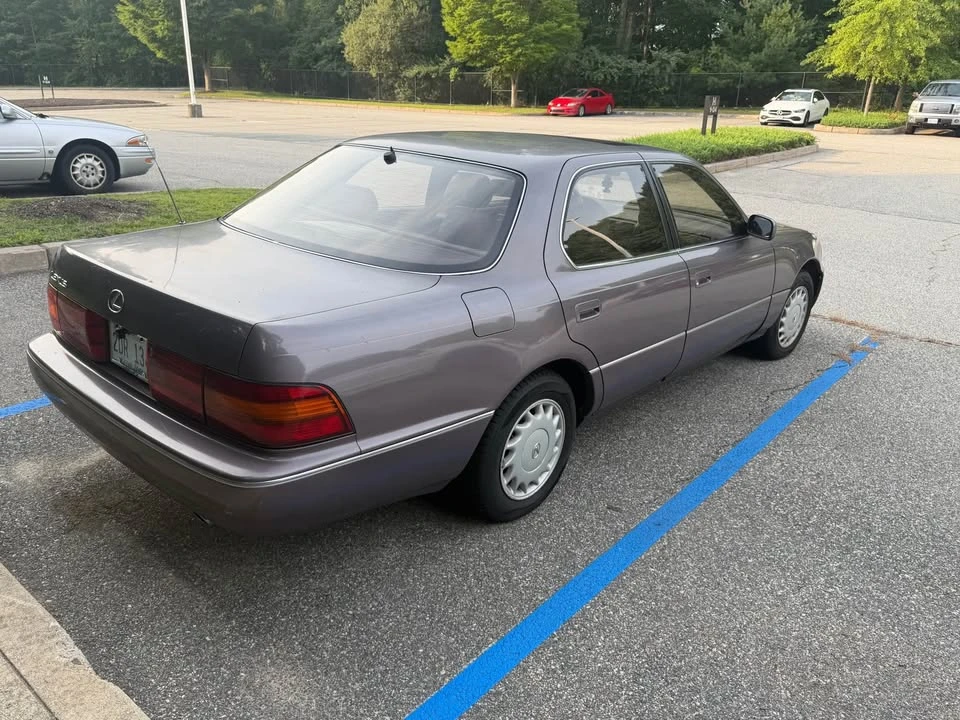 1991 Lexus LS 1st Gen - Image 3 of 9