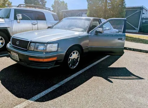 1991 Lexus LS 400 Sedan 4D