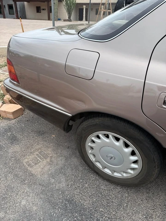 1991 Lexus LS 1st Gen - Image 4 of 10