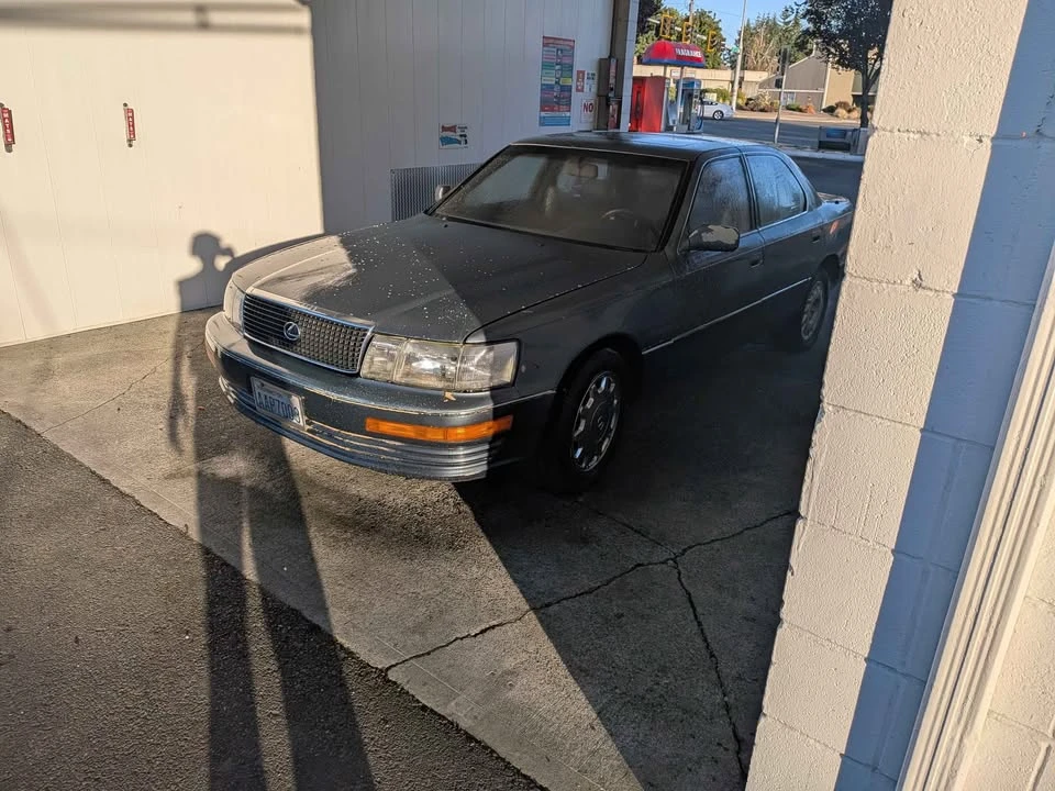 1991 Lexus LS 1st Gen - Image 2 of 11