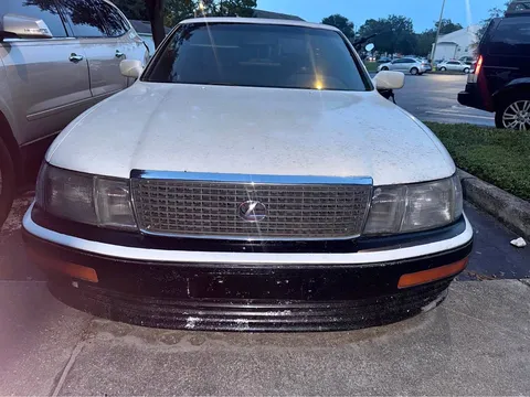 1991 Lexus LS 400 Sedan 4D