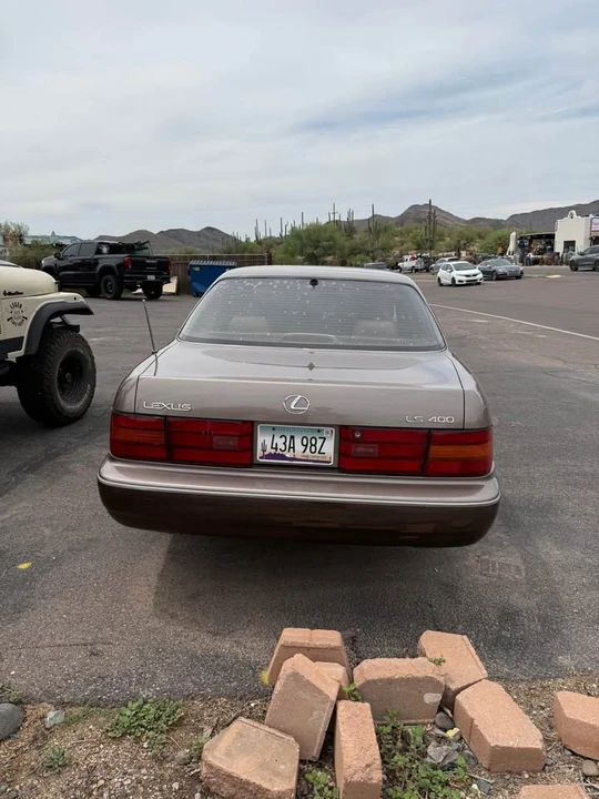 1991 Lexus LS 1st Gen - Image 5 of 10