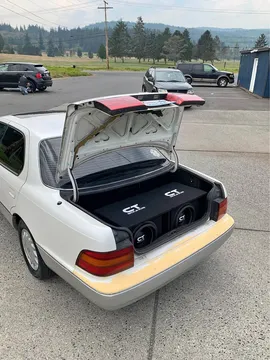 1991 Lexus LS 400 Sedan 4D