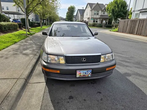 1991 Lexus LS 400 Sedan 4D