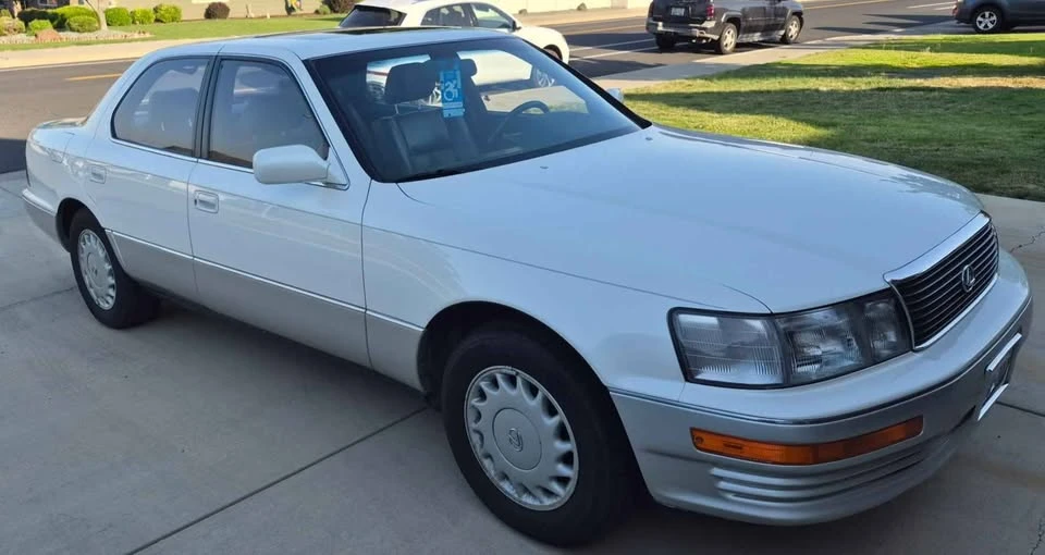 1991 Lexus LS 1st Gen - Image 2 of 8
