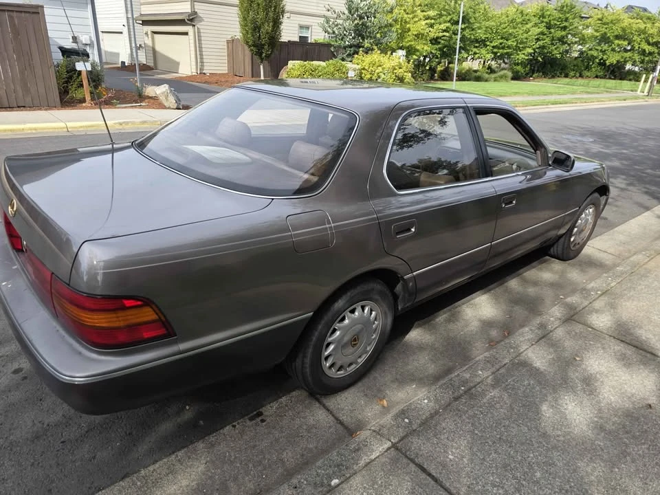 1991 Lexus LS 1st Gen - Image 3 of 12
